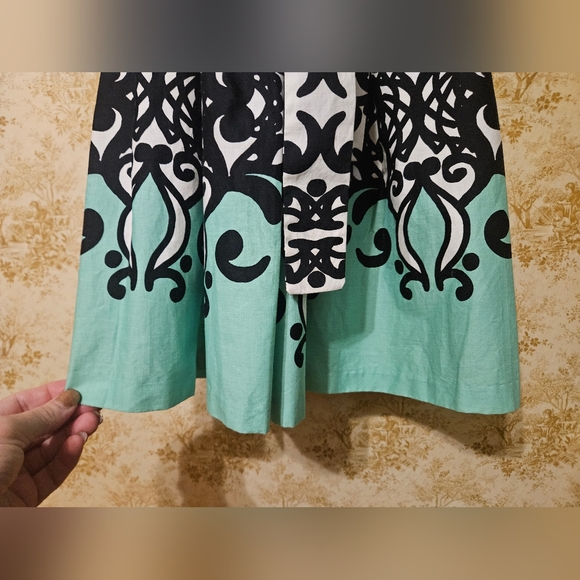 Size 8-10 dress set with shrug black,white& mint green - Picture 8 of 15